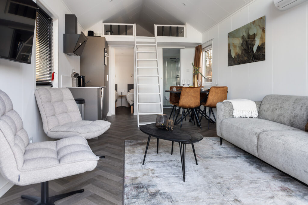 Interieur met vide in vakantiehuis op de Veluwe